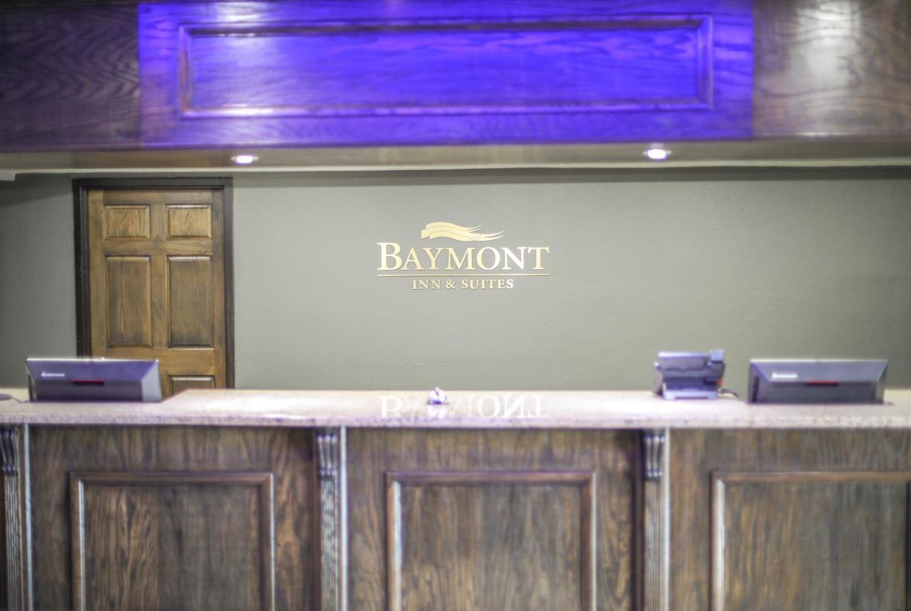 Hotel Baymont By Wyndham Ferndale/Royal Oak Exterior foto